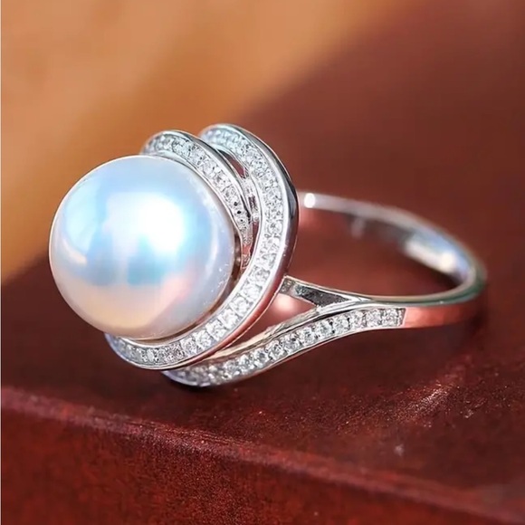 Pretty imitation pearl ring - Picture 3 of 3
